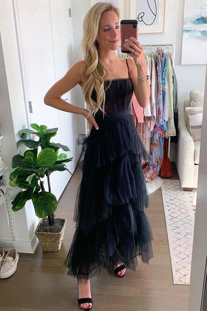 Elegantes langes Ballkleid aus schwarzem Tüll mit offenem Rücken und mehreren Lagen, formelles Abendkleid aus schwarzem Tüll für den Abschluss nv1288