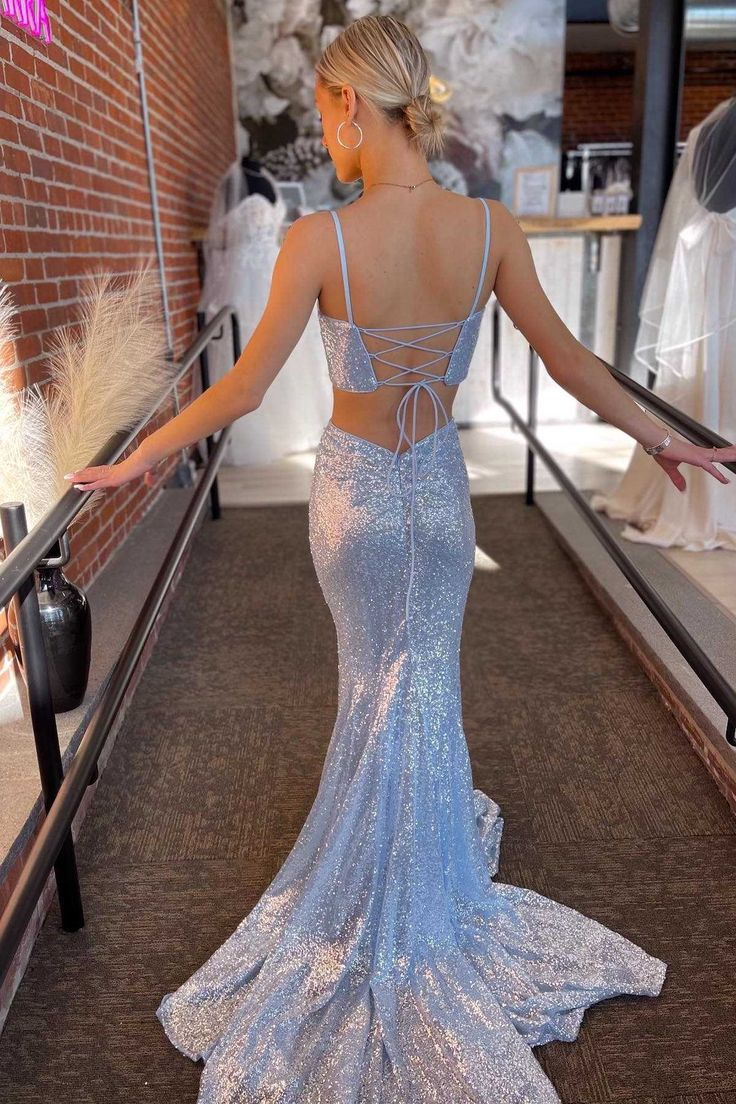 Hellblaues langes Ballkleid im Meerjungfrauen-Stil mit Pailletten, Twist-Front und Schnürung, nv1370