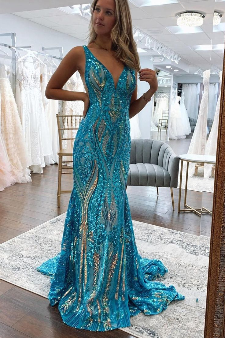 Robe de bal longue en dentelle à paillettes bleues et dorées avec décolleté en V profond et sirène scintillante nv1268