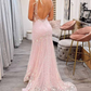 Robe de bal longue en dentelle rose à col en V et dos nu avec sirène nv1137