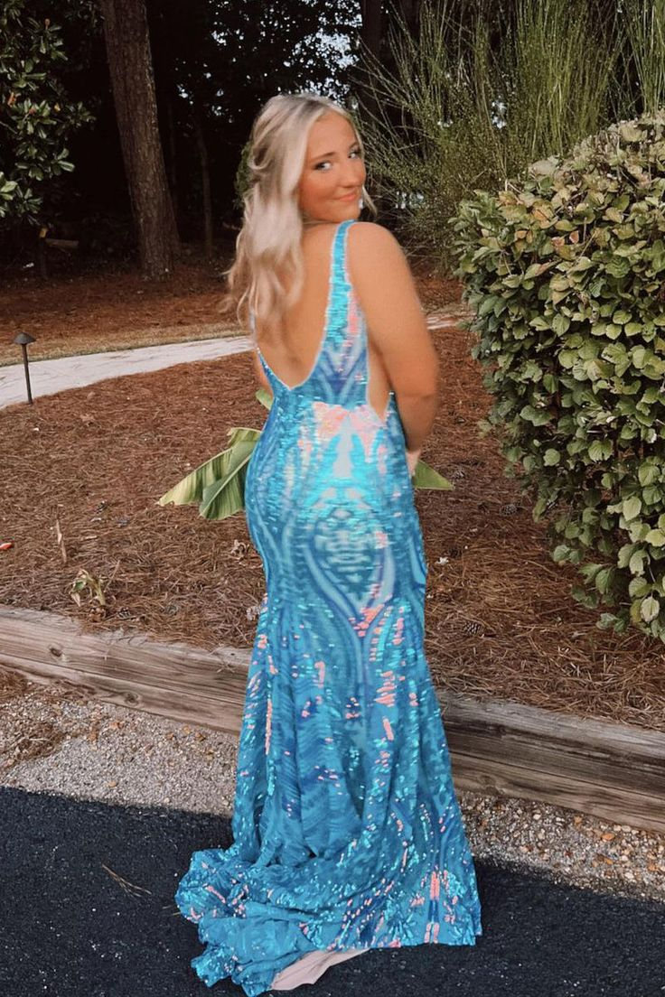 Robe de bal sirène scintillante en dentelle à paillettes bleues à col en V nv1360