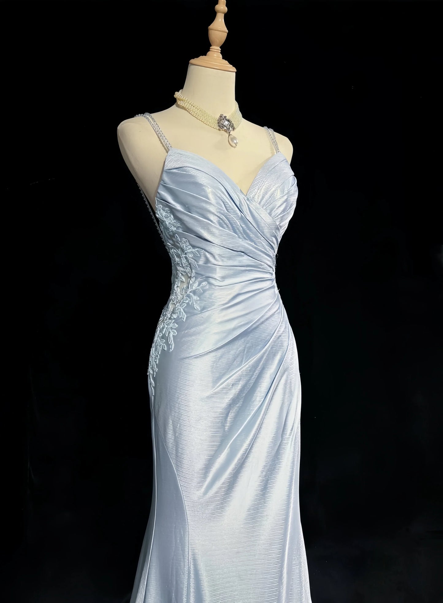 Blue ball gown elegant spaghetti straps ball gown pleated sweetheart neckline sexy backless fishtail celebrity party evening dress nv4153