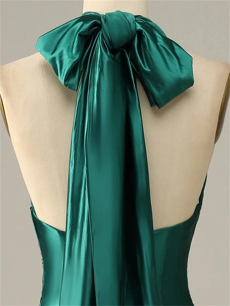 Dunkelgrünes Neckholder-Meerjungfrau-Ballkleid mit Schnürung und Schlitz nv1649