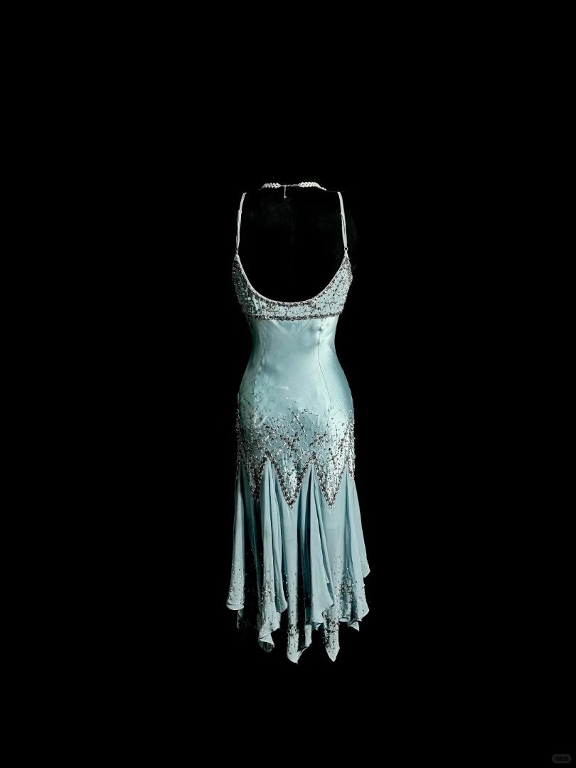 Robe de soirée courte en satin bleu brume, faite à la main, avec perles, exquise et magnifique, robe de bal, robe de soirée, robe de fête d'anniversaire, nv4719