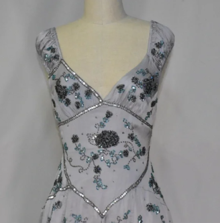 Exquisites kurzes Chiffon-Heimkehrkleid mit Perlen und Geburtstagsfeierkleid nv5297