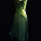 Robe longue d'été verte, ornée de perles et de motifs de vigne vintage (NV6608)