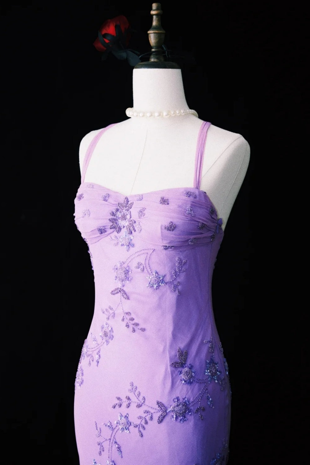 Robe longue en mousseline de soie violette vintage, ornée de perles et confectionnée à la main, NV6609