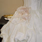 Weißes, trägerloses Ballkleid aus Satin mit floralen Details, Vintage-Abendkleid NV6552