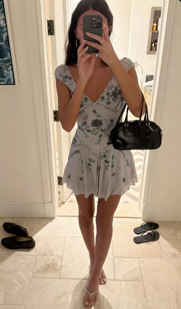 Exquisites kurzes Chiffon-Heimkehrkleid mit Perlen und Geburtstagsfeierkleid nv5297