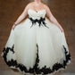 Robe de mariée longue en tulle et dentelle noire délicate NV6705