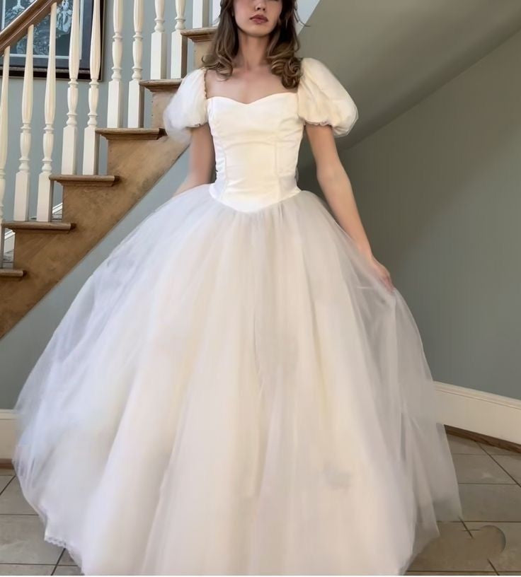 NiceVestidos – Weißes Prinzessin-Tüll-Ballkleid, langes, schlichtes Brautkleid NV5829