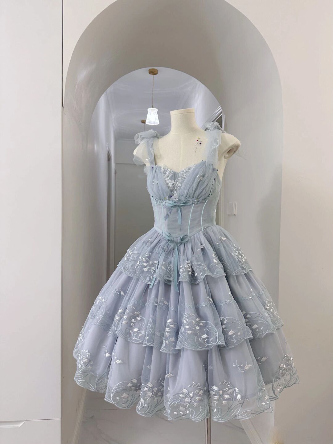 Blaues, geblümtes, kurzes Tüll-Heimkehrkleid, Partykleid, nv4859
