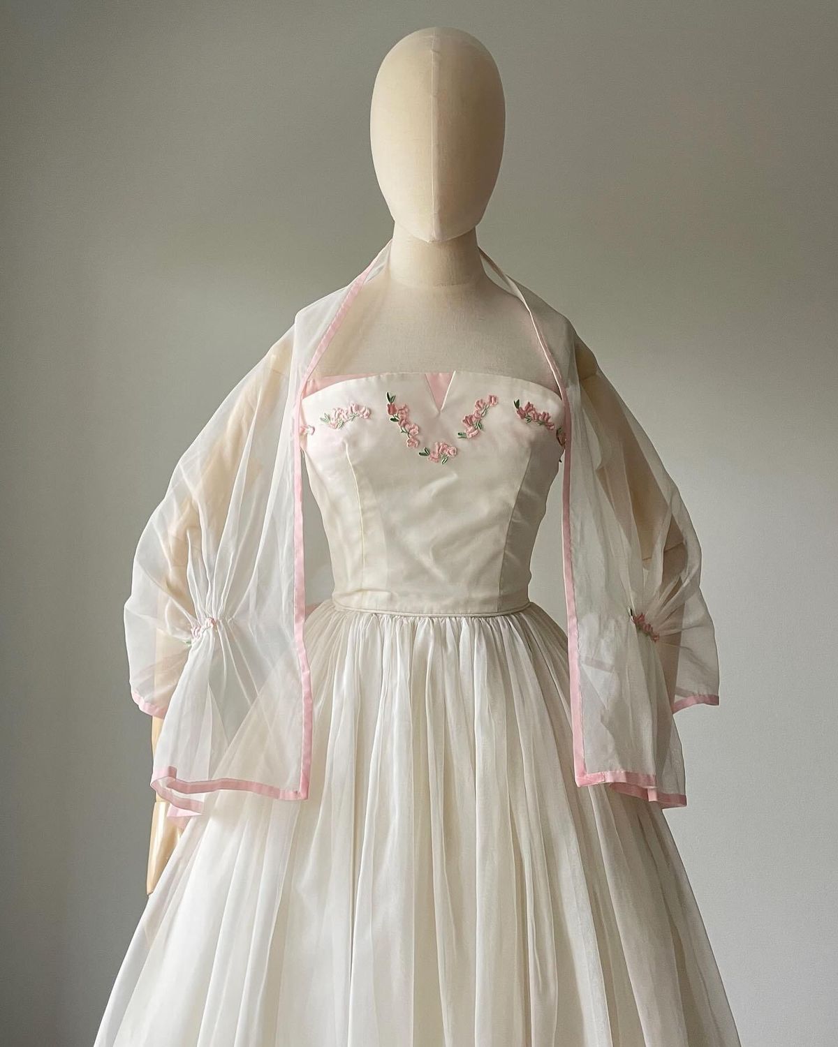 Robe de soirée courte élégante en tulle à fleurs, robe d'anniversaire, nv5508