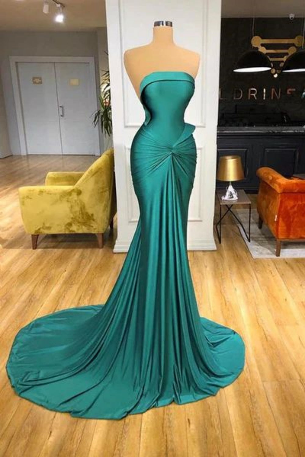 Green Elegant Charming Off-the-shoulder Mermaid Long Slim Ball Gown Evening Dress with Train nv3156