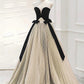 NiceVestidos – Schlichtes und stilvolles langes Kleid in Schwarz-Weiß, bodenlang, NV6071