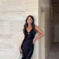 Robe de soirée longue noire simple et élégante à col en V et décolleté ajouré nv2158
