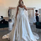 NiceVestidos – Vintage-Brautkleid im Court-Stil, weiß, mit Spitze, Perlenstickerei, trägerlos, mit Schlitz und Schleppe, NV5918