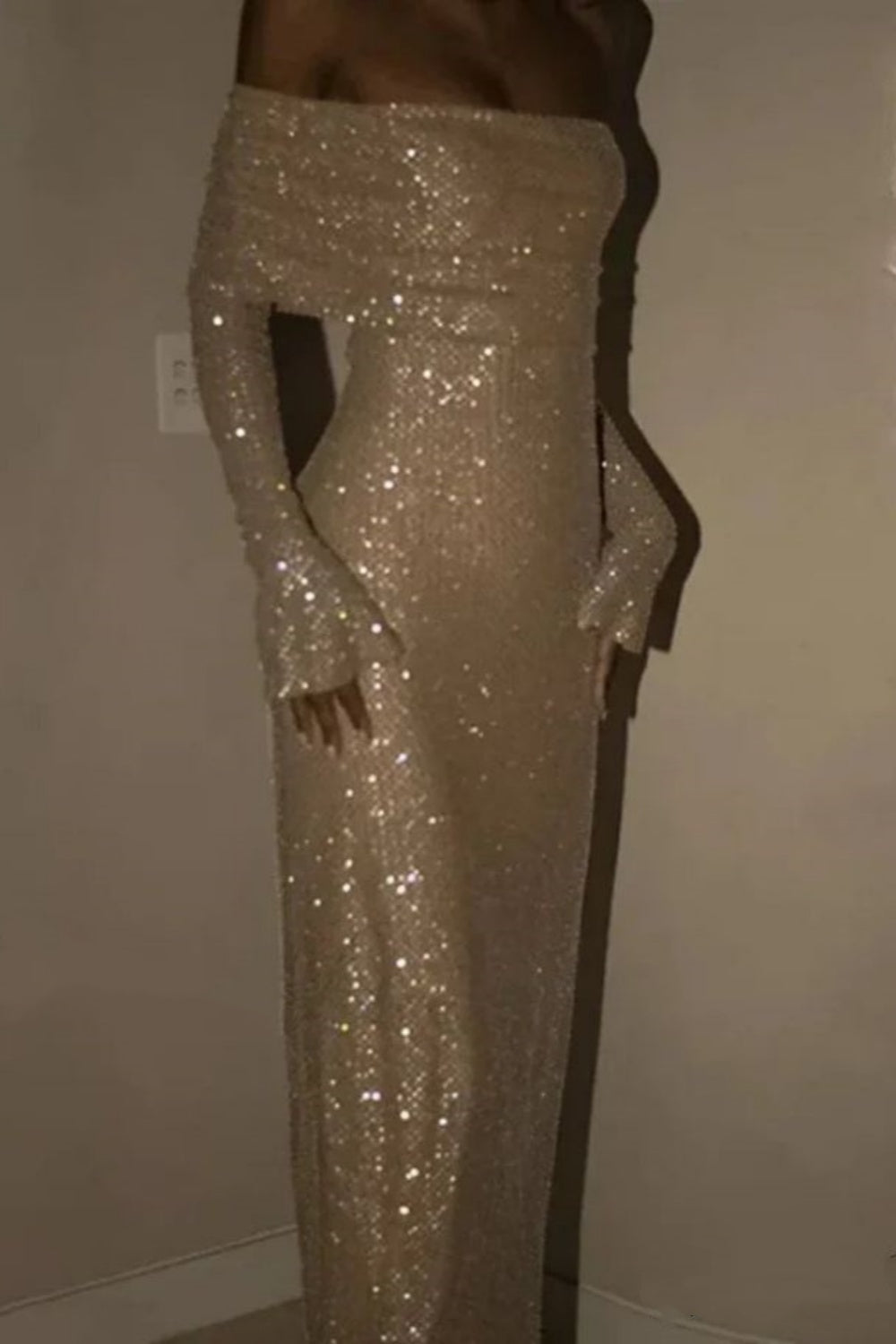 Champagner-gold/graues, mit Pailletten besetztes, langes, schulterfreies Ballkleid mit langen Ärmeln, Partykleid NV5295