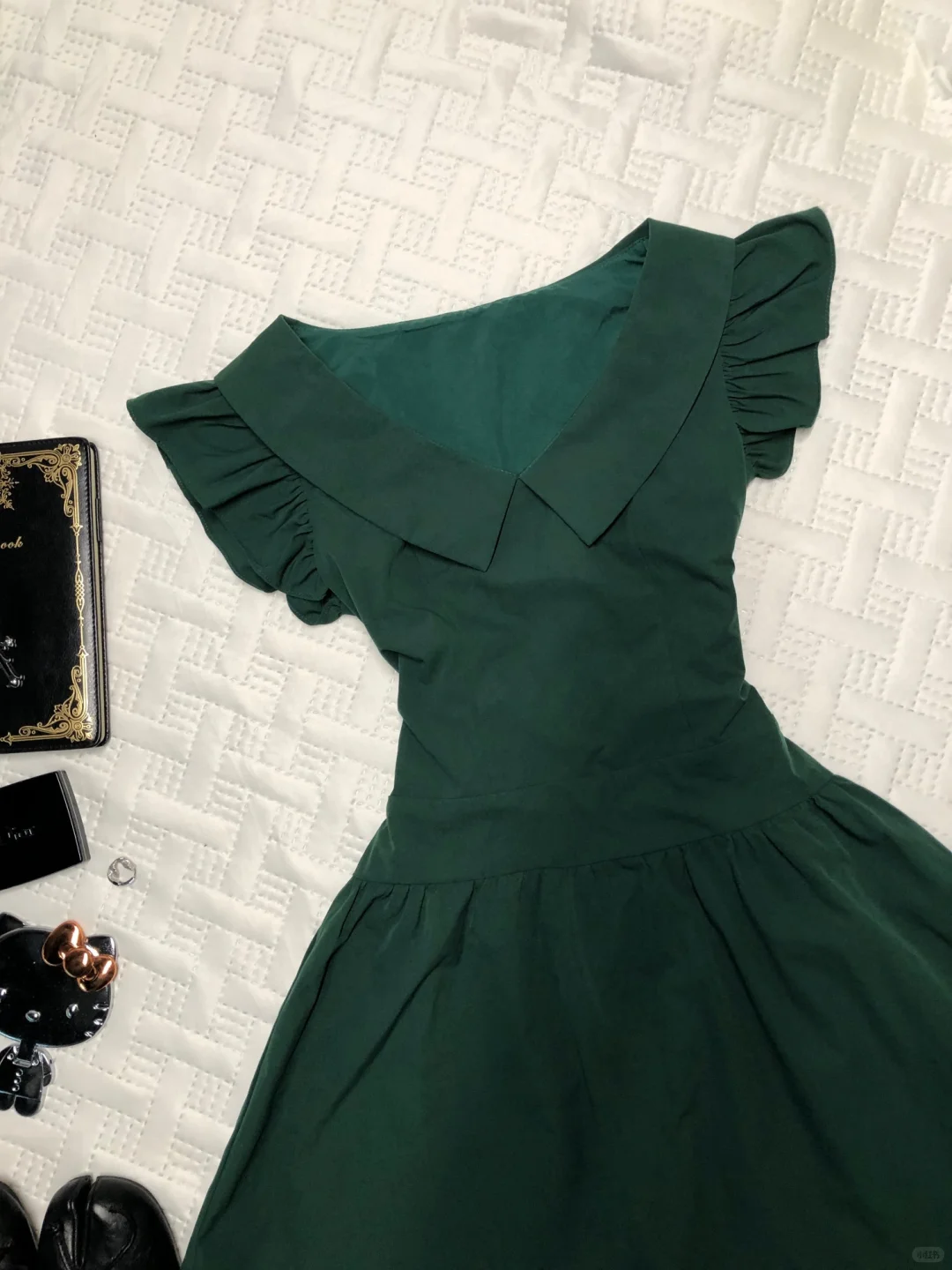 Dark Green Short Homecoming Dress Lapel V Neck Flutter Sleeve A-Line Lace Hem Vintage Cocktail Gown  NV6919