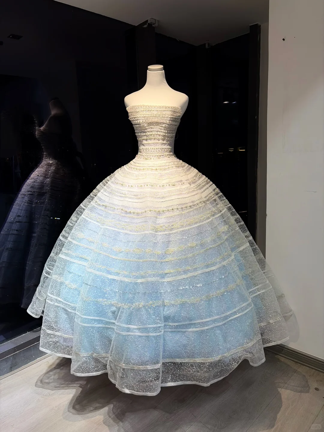 White Light Blue Ombre Strapless Ball Gown Beaded Rhinestone Glitter Tulle Formal Dress  NV6969