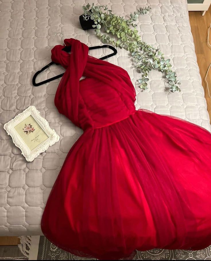 Robe courte en tulle à la mode Croix-Rouge pour les fêtes d'anniversaire et les vacances nv3147