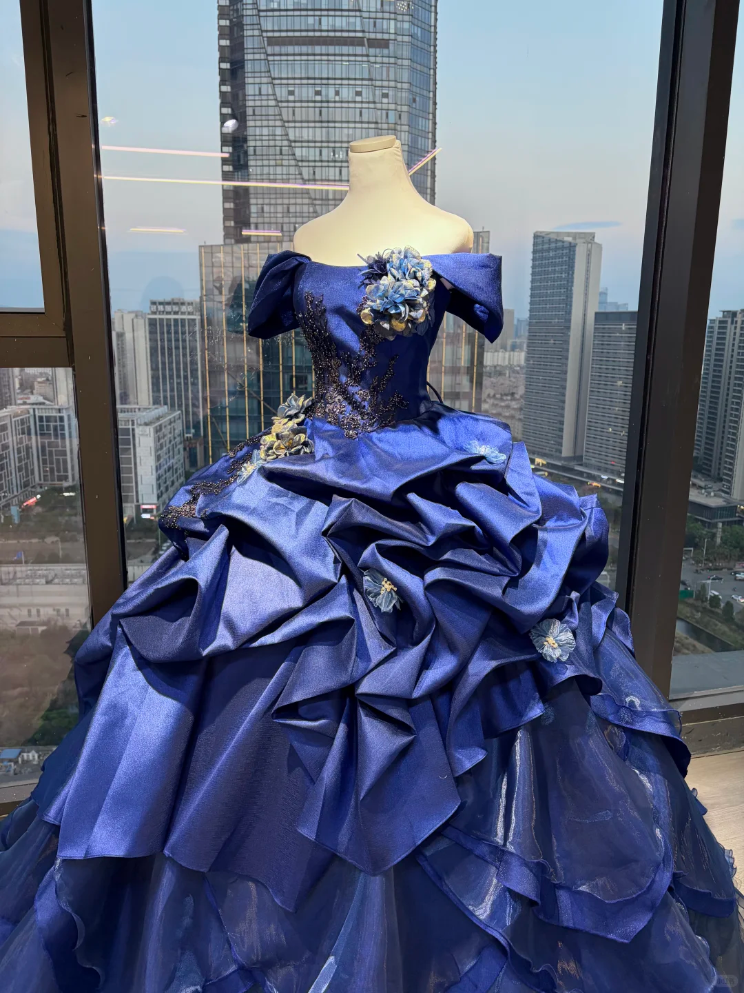 Off Shoulder Royal Blue Ball Gown Puff Sleeve Beaded Embroidery 3D Flower Satin Ruffle Prom Dress  NV7039