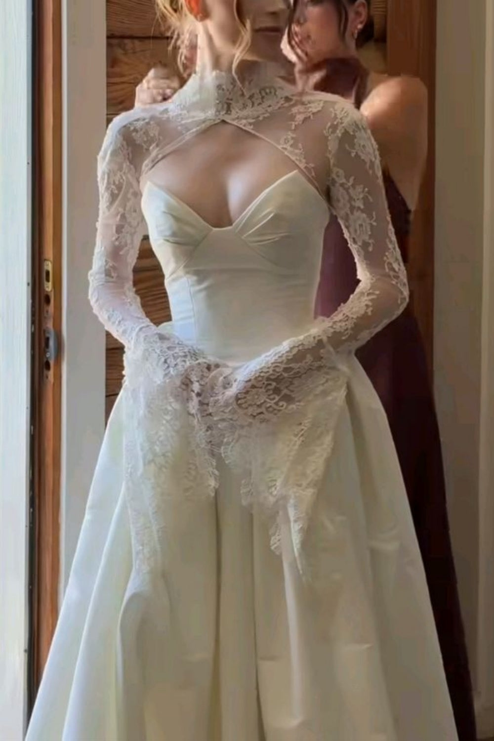 NiceVestidos - Robe de mariée longue blanche en dentelle à manches longues NV5837
