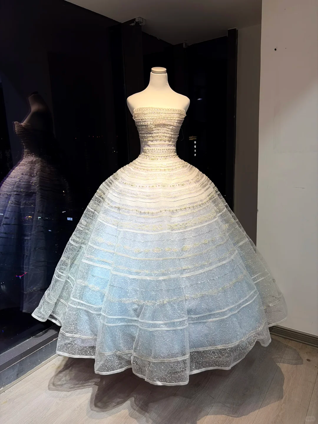 White Light Blue Ombre Strapless Ball Gown Beaded Rhinestone Glitter Tulle Formal Dress  NV6969