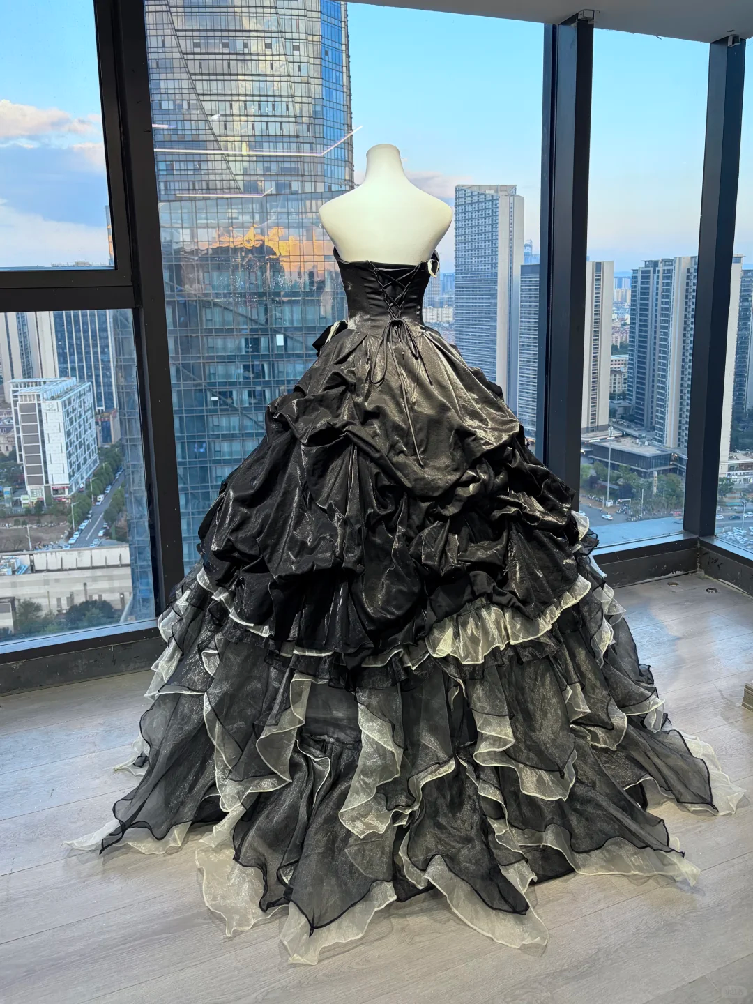 Strapless Black Gothic Ball Gown Rhinestone Beaded Bow Gradient Ruffle Tulle Prom Dress  NV7032