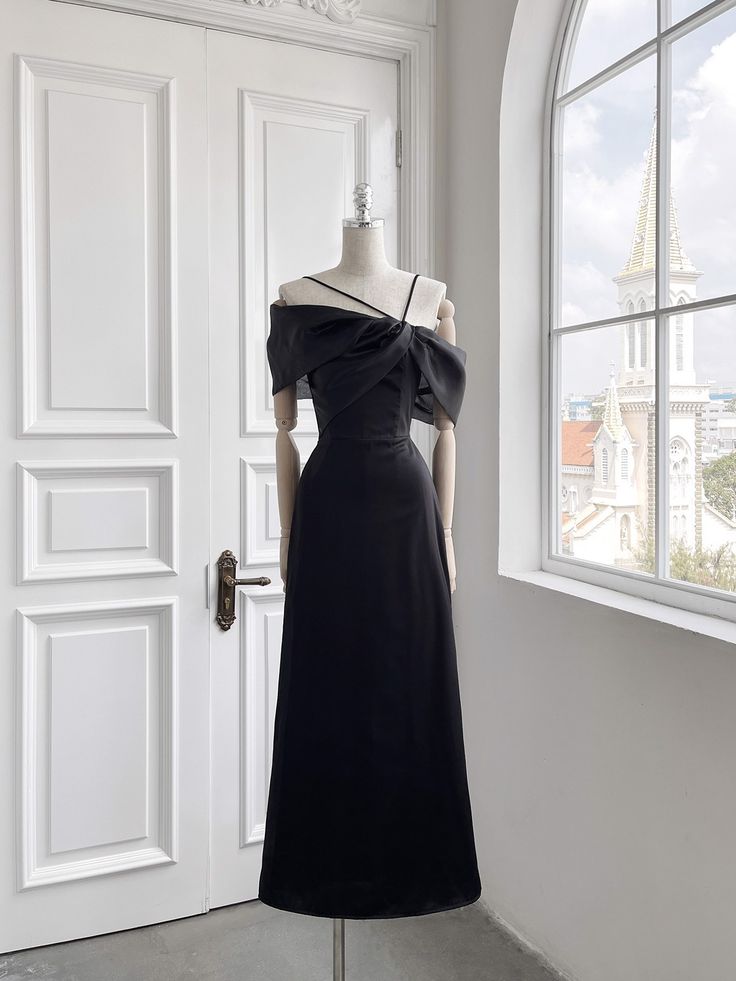 Black simple elegant spaghetti strap short sleeve long ball gown evening dress holiday party dress nv3086