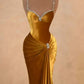 Robe sirène longue sans manches en velours doré ornée de perles NiceVestidos NV6182
