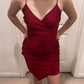 Burgunderrotes V-Ausschnitt-Kleid, schlicht, elegant, schmal, kurz, Mini, Ballkleid, Abendkleid, Partykleid, Homecoming-Kleid, nv2351