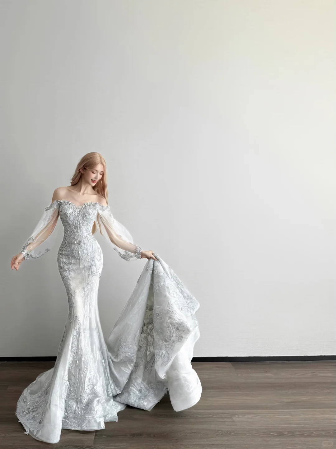 Silver Grey Off Shoulder Prom Gown Detachable Sheer Puff Sleeve Beaded Lace Mermaid Long Train Evening Dress  NV7160