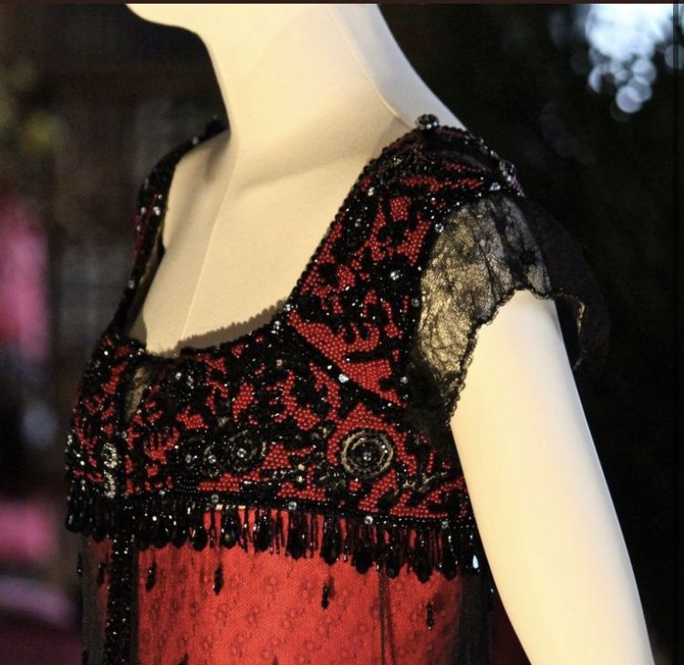 NiceVestidos - Robe de soirée longue élégante rétro ornée de perles, couleur bordeaux NV5886