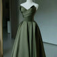 Robe de bal longue en satin vert à col en V et coupe trapèze, robe de soirée longue verte nv1604
