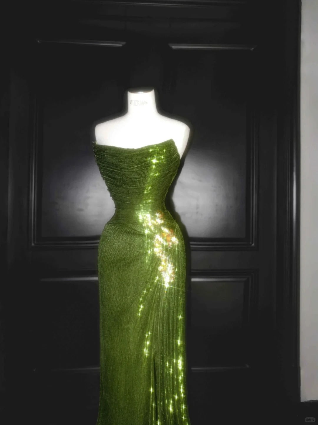 Le Magicien d'Oz 🍃 Charmante robe époustouflante avec des paillettes vertes scintillantes et magnifiques, robe de bal longue et au sol nv5203