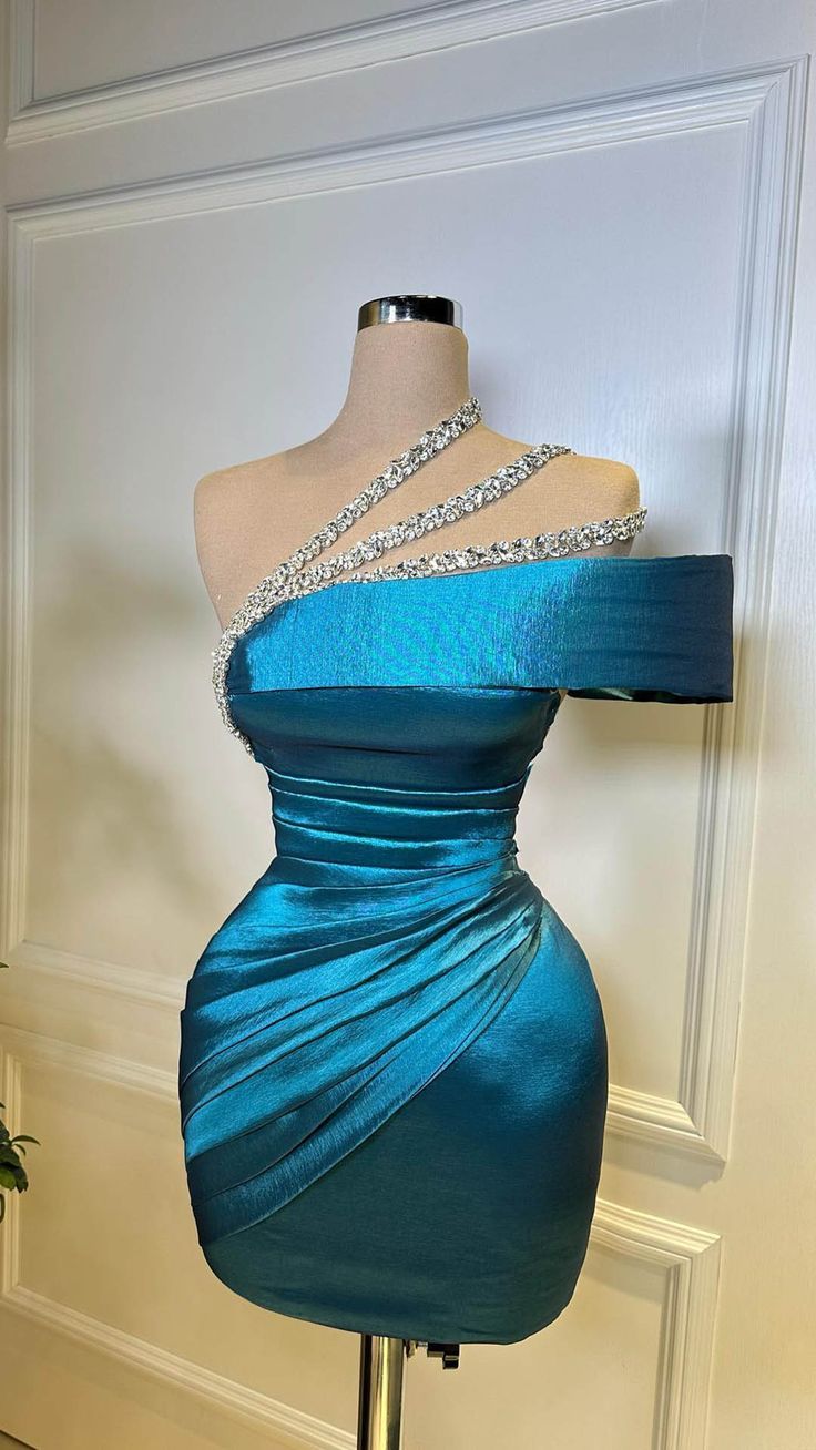 Robe de soirée courte plissée à perles bleues, magnifique et exquise, robe de remise de diplôme, de vacances, d'anniversaire, nv3137