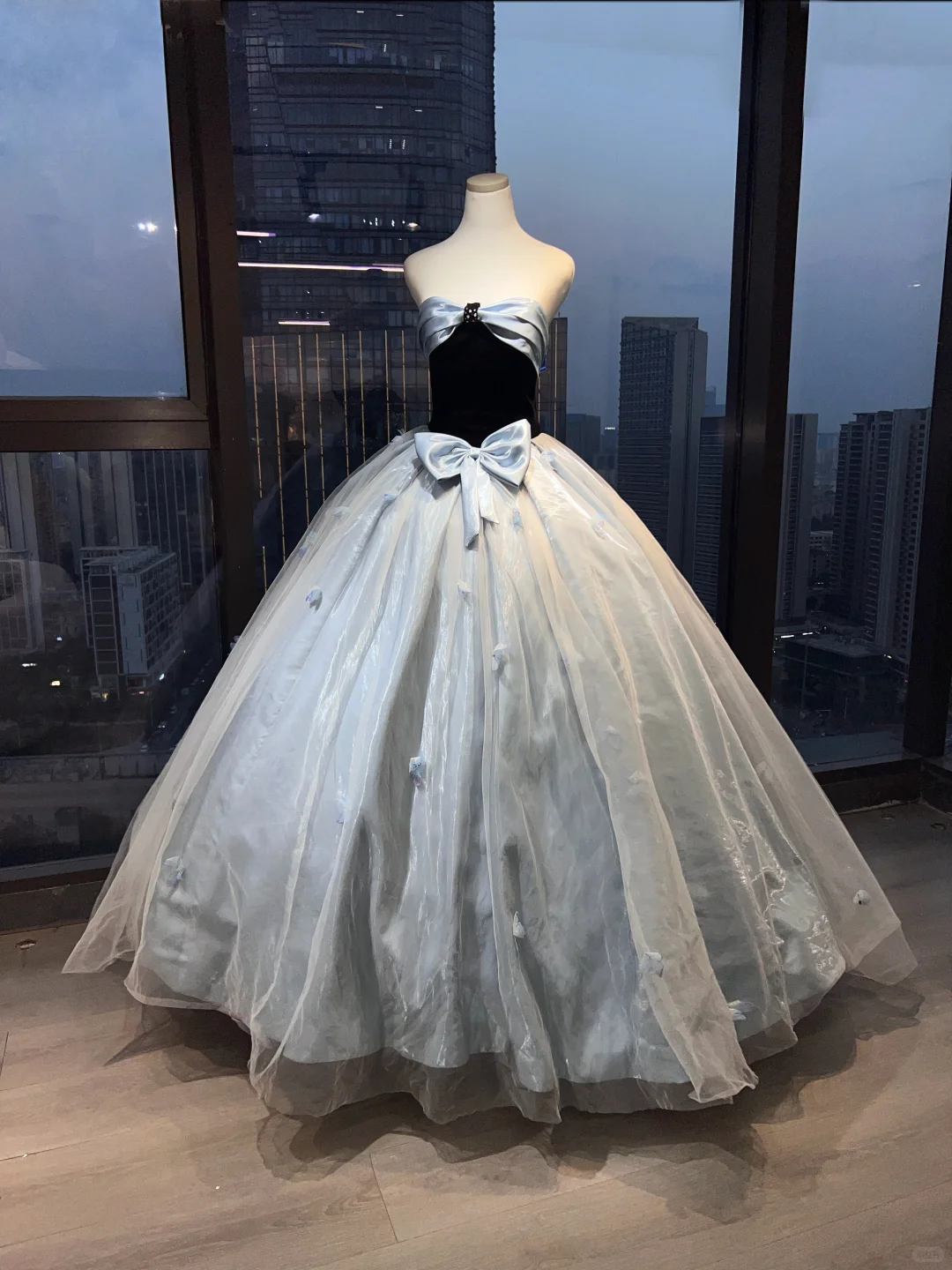 Strapless Black Ice Blue Contrast Ball Gown Velvet Bodice Satin Bow Shiny Tulle Prom Dress  NV7035