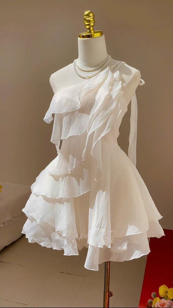Robe de soirée courte en mousseline de soie blanche à volants, asymétrique, épaules dénudées, à la mode, robe de soirée d'anniversaire, nv5289