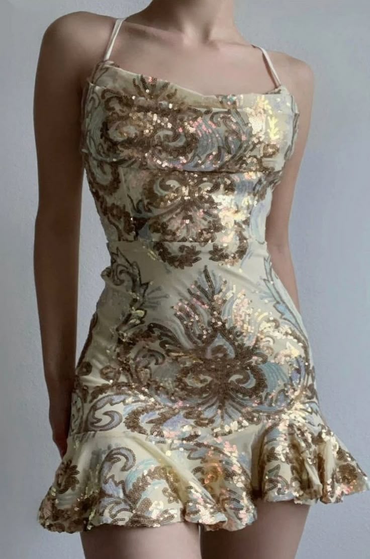 NiceVestidos - Kurzes, formelles Satinkleid mit goldenen Perlen, Hoco Gown nv5499