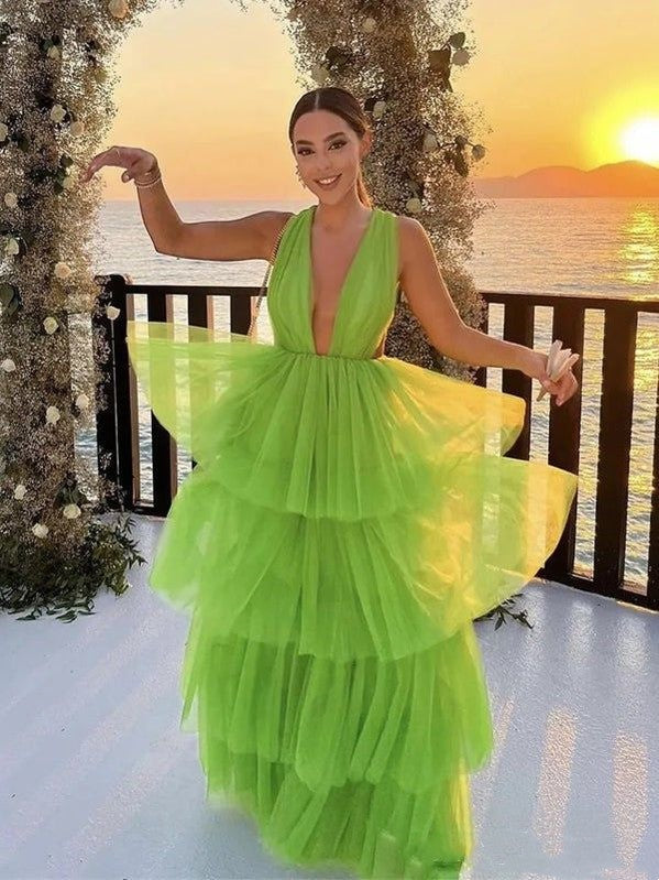 Green Elegant A-Line V-Neck Layered Tulle Ball Gown Evening Dress nv3100