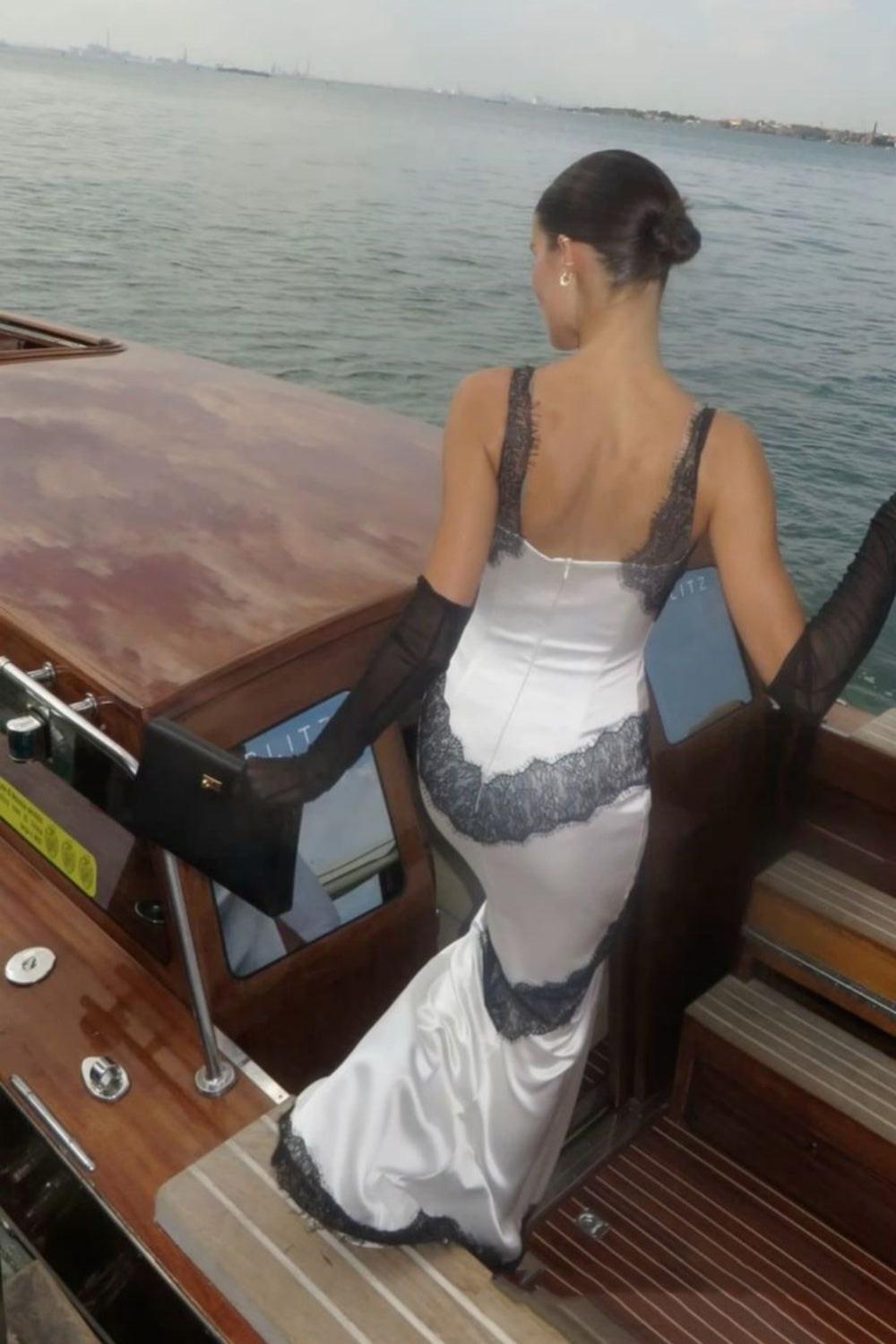 Robe de soirée longue en satin, élégante et sexy, en dentelle contrastée noire et blanche, tenue de soirée pour invités de mariage, nv4806