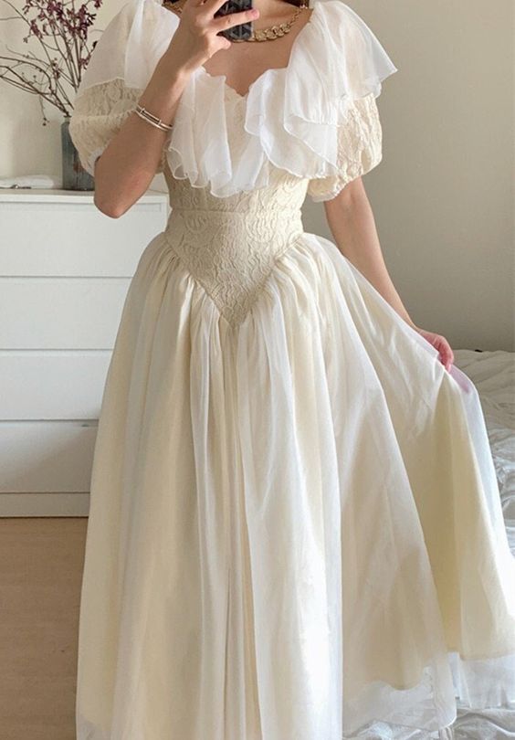 Beige Vintage Lace Puff Sleeve Ruffles V Neck Soft Long Princess Dress Ball Gown Evening Dress nv2834