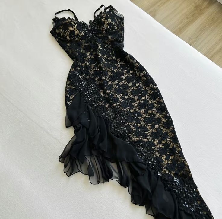 Robe de soirée longue à volants en dentelle noire, élégante et tendance, nv3421