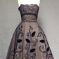 NiceVestidos - Robe de soirée mi-longue en tulle violet foncé brodé, sans manches, coupe trapèze, NV5780