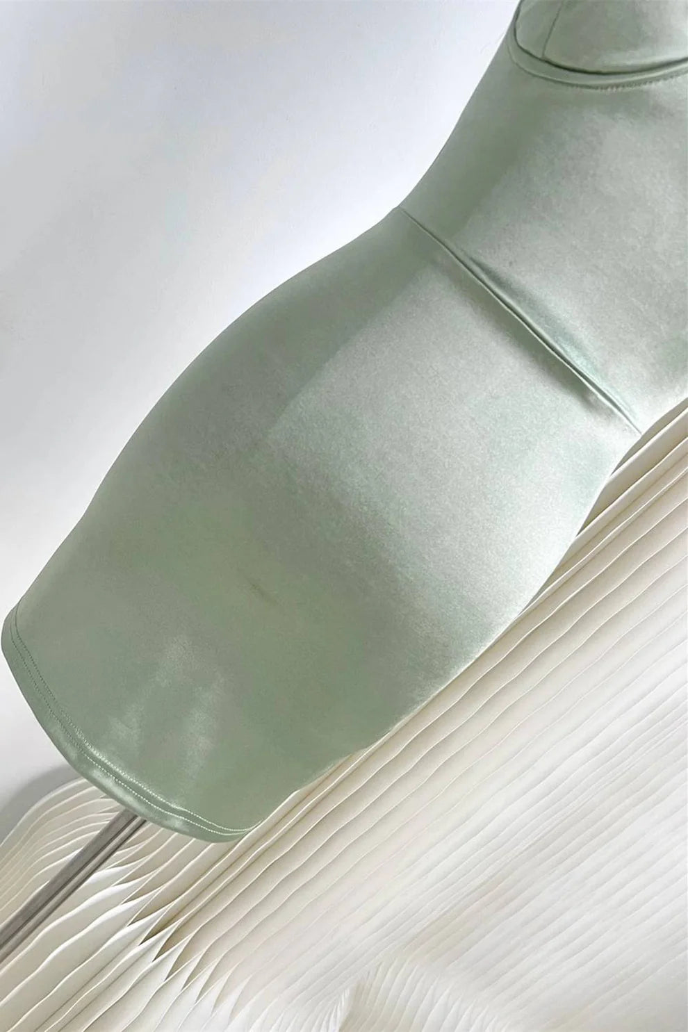 Robe de soirée courte en satin vert sauge, élégante et délicate, avec broderie florale, robe de bal, robe de soirée, robe de bal nv4035