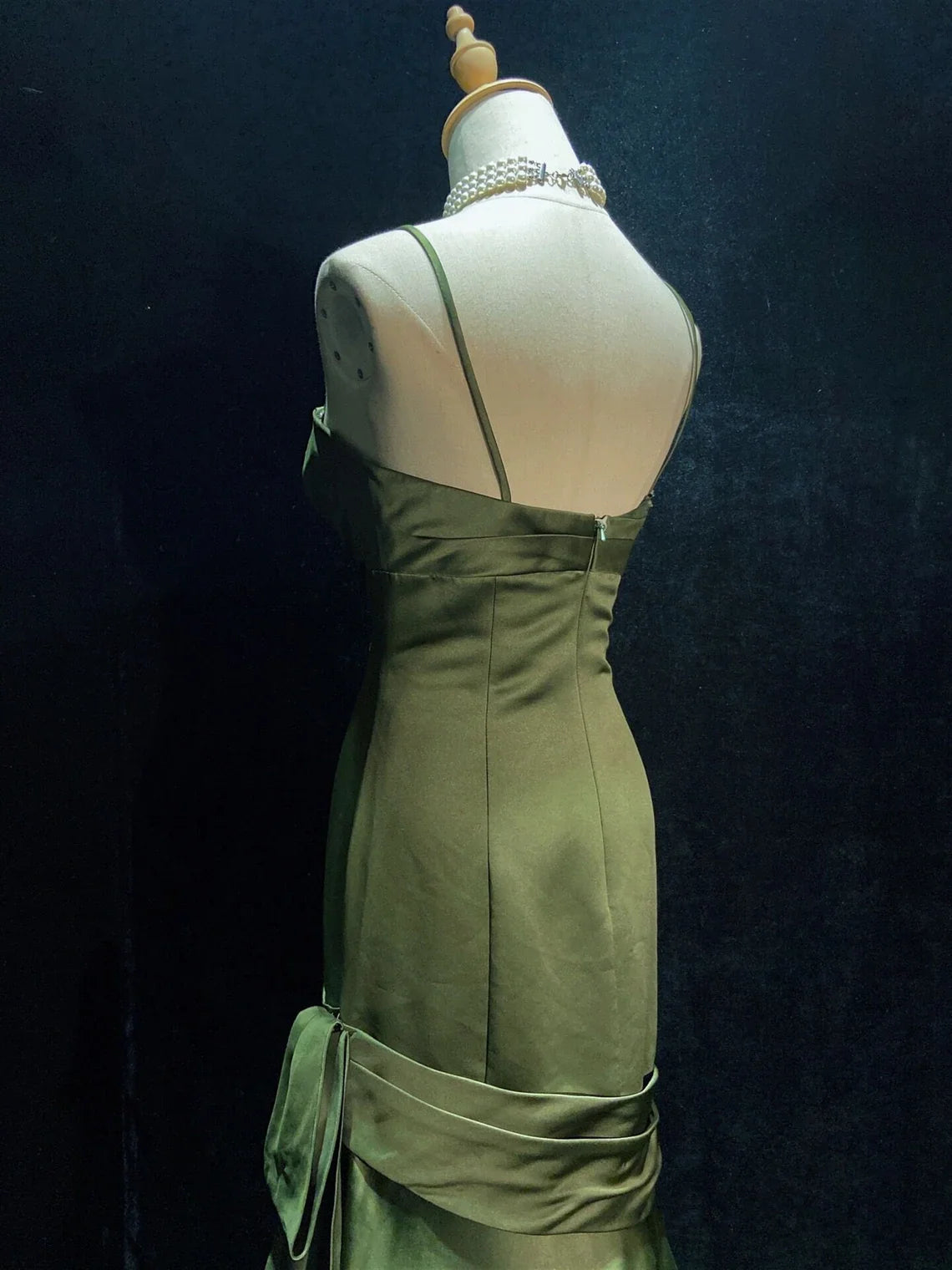 Grünes Satin-Abendkleid mit herzförmigen Trägern, langes Hochzeitskleid, nv1555