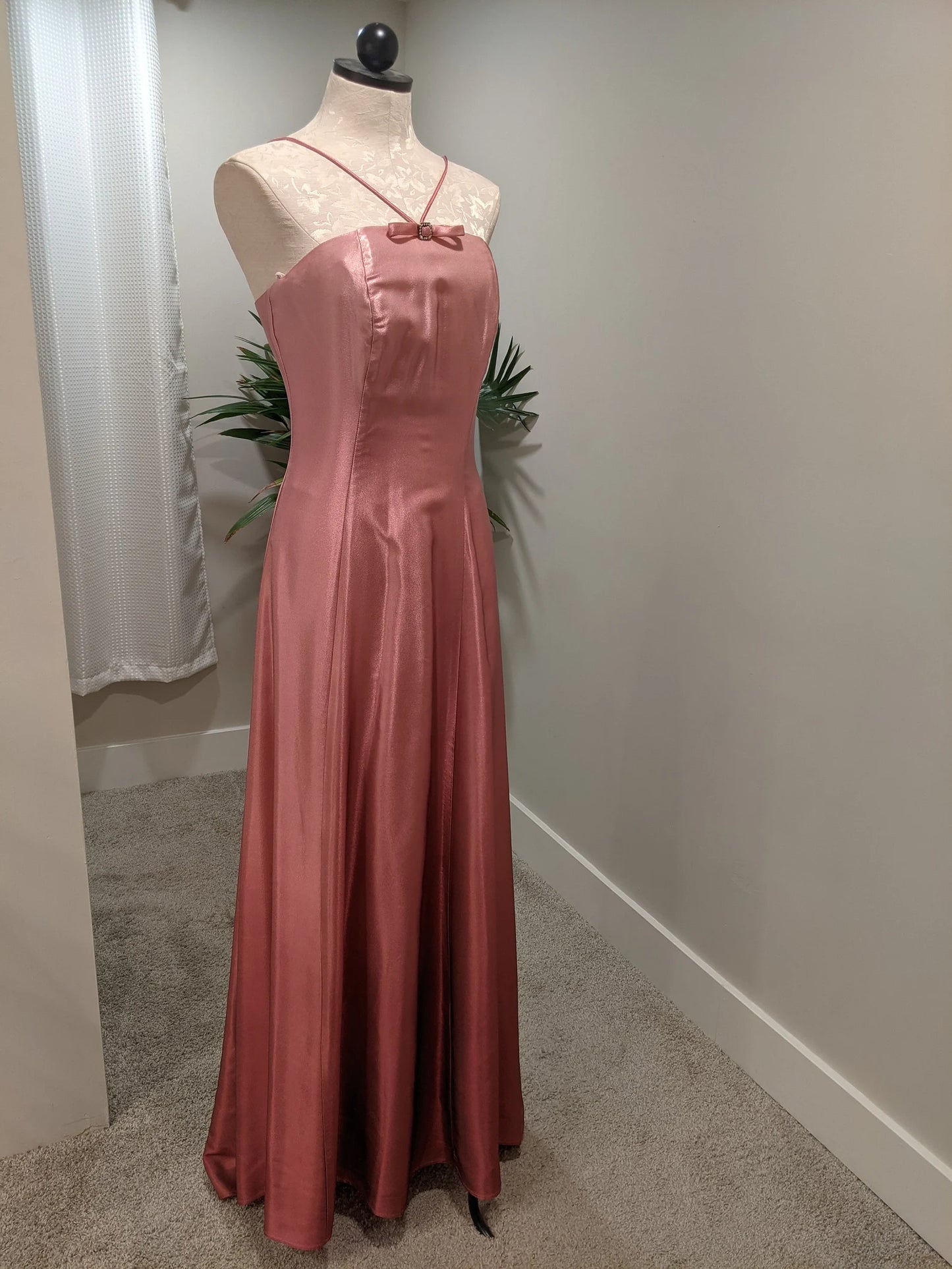 Robe de soirée longue en satin rose, simple et élégante, avec nœud décoratif et bretelles, longueur au sol, robe de bal, robe de bal, robe de soirée, robe de demoiselle d'honneur, nv3942