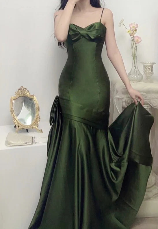 Grünes Satin-Abendkleid mit herzförmigen Trägern, langes Hochzeitskleid, nv1555