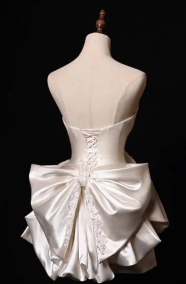 Robe de soirée courte en satin blanc, exquise, à perles, à la mode, robe de soirée d'anniversaire, nv5284
